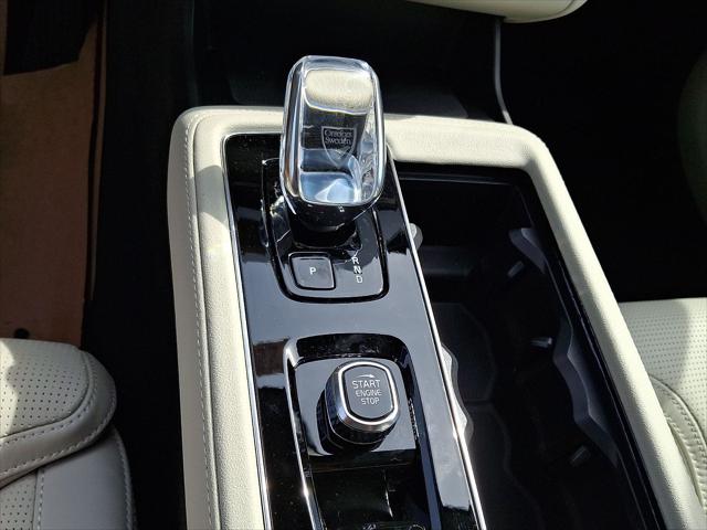 2026 Volvo XC90 Plug-In Hybrid Ultra, T8 AWD, Electric/Gasoline, Bright, 6 Seats