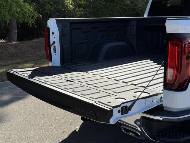 2026 GMC Sierra 1500 Crew Cab, Short Bed, SLT, 4WD