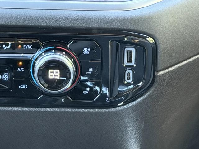 2026 GMC Sierra 1500 Crew Cab, Short Bed, SLT, 4WD