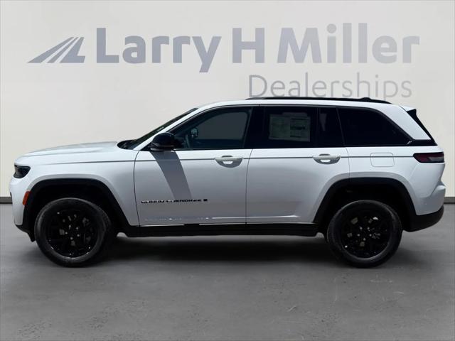 2026 Jeep Grand Cherokee Altitude 4x4