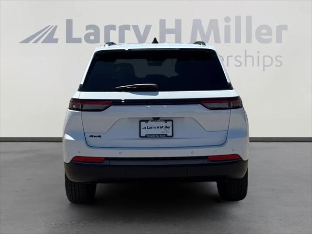 2026 Jeep Grand Cherokee Altitude 4x4