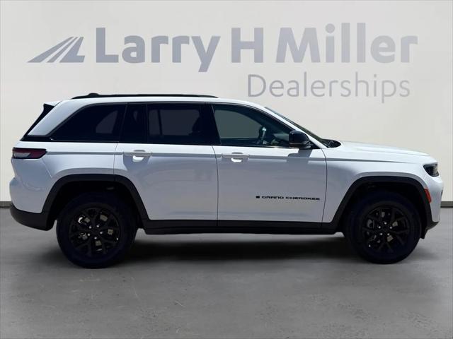 2026 Jeep Grand Cherokee Altitude 4x4