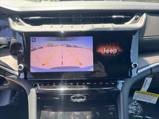 2026 Jeep Grand Cherokee Altitude 4x4