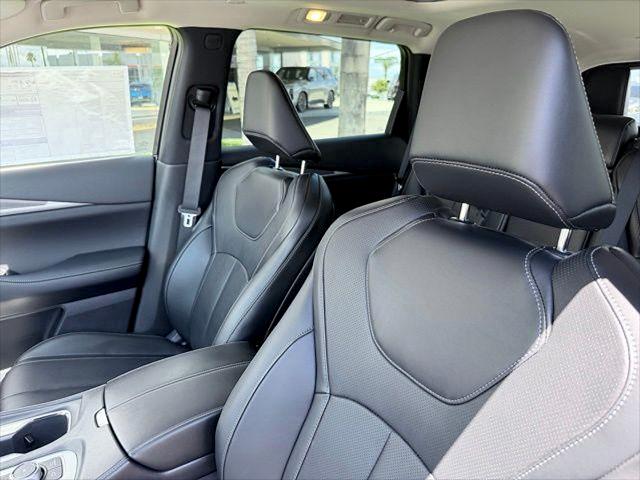 2027 INFINITI QX60 LUXE