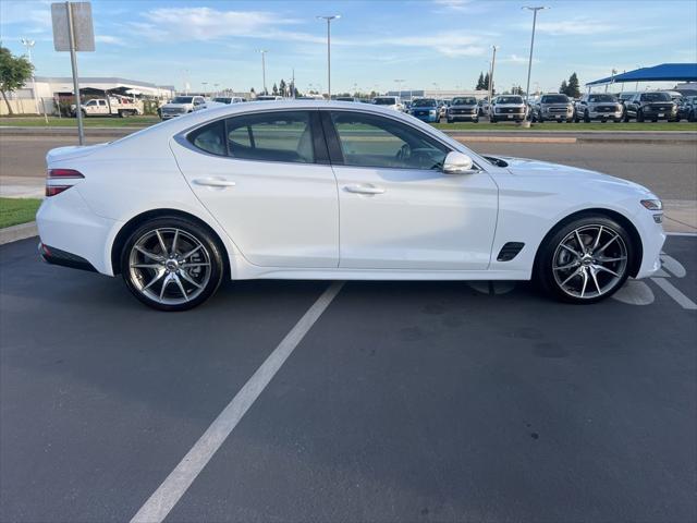 2023 Genesis G70 2.0T RWD
