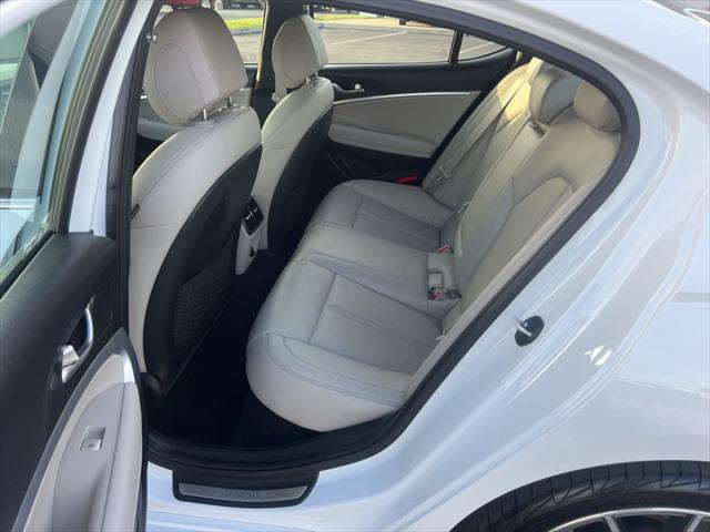 2023 Genesis G70 2.0T RWD