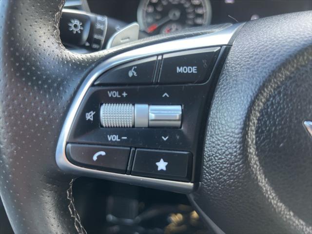 2023 Genesis G70 2.0T RWD