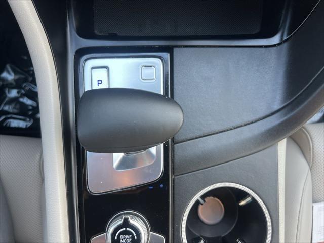 2023 Genesis G70 2.0T RWD