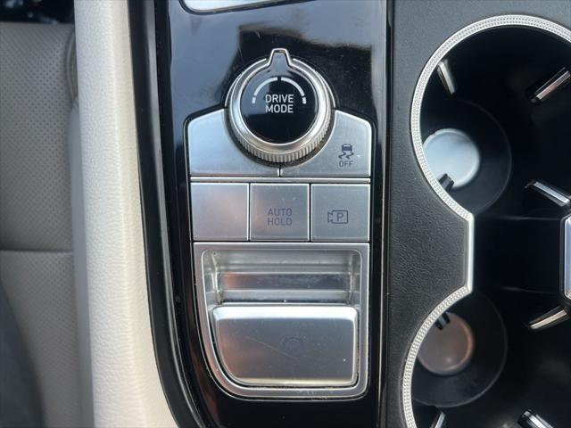 2023 Genesis G70 2.0T RWD