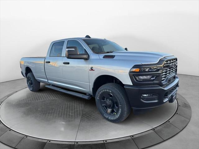 2026 RAM Ram 3500 RAM 3500 TRADESMAN CREW CAB 4X4 8 BOX