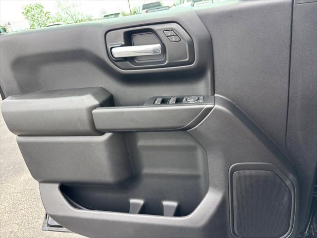 2026 Chevrolet Silverado 1500 4WD Crew Cab Short Bed Custom