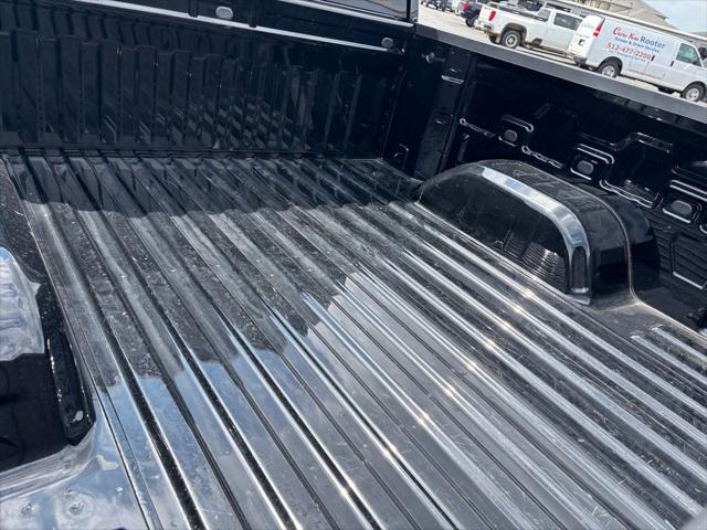 2026 Chevrolet Silverado 1500 4WD Crew Cab Short Bed Custom