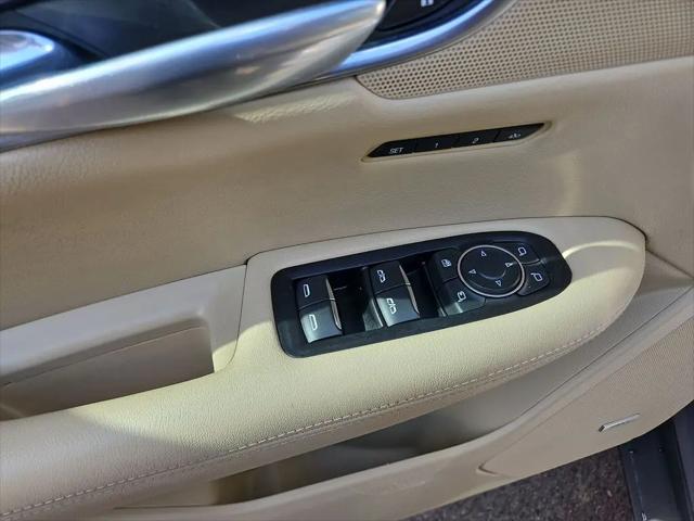 2018 Cadillac XT5 Premium Luxury