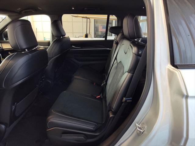 2026 Jeep Grand Cherokee L Altitude 4x4