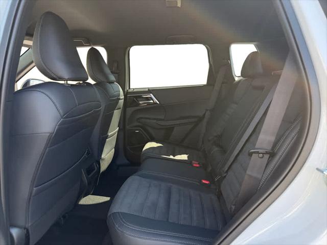 2026 Mitsubishi Outlander LE 1.5T S-AWC