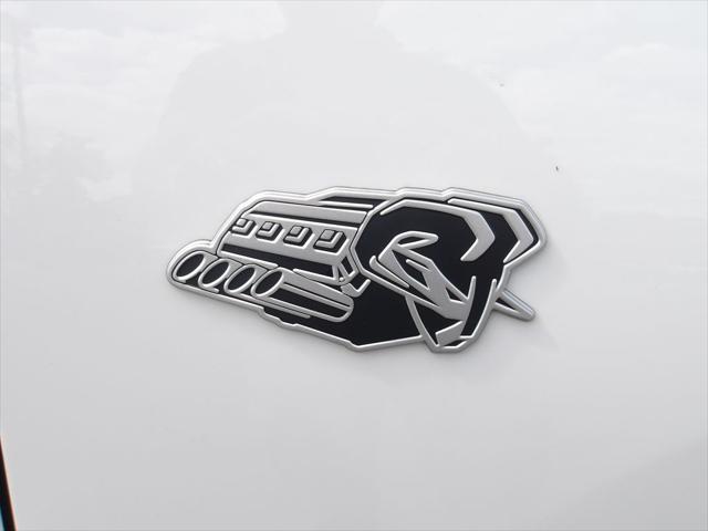 2026 Ram 1500 Express Crew Cab 4x4 5'7" Box