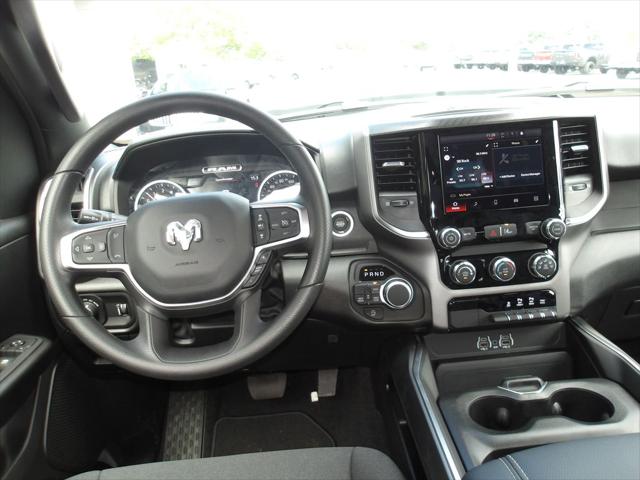 2026 Ram 1500 Express Crew Cab 4x4 5'7" Box