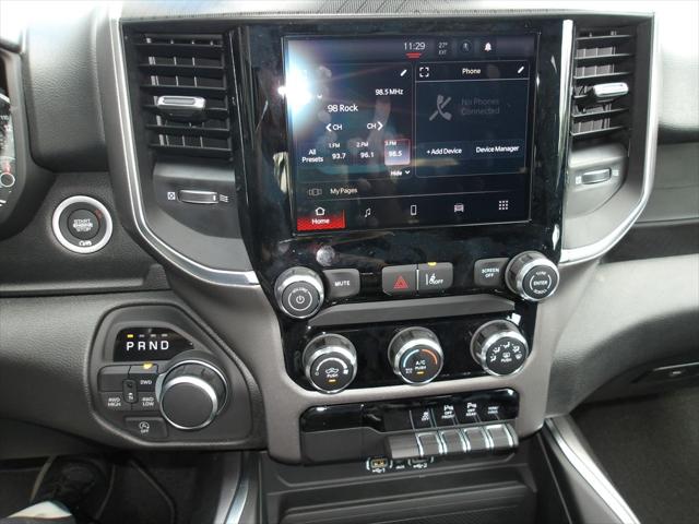 2026 Ram 1500 Express Crew Cab 4x4 5'7" Box