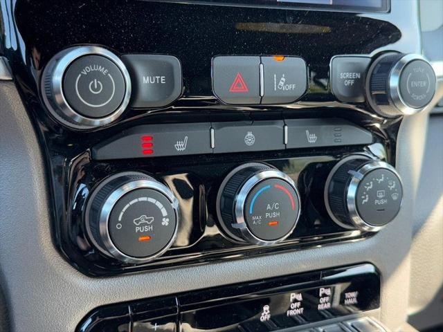2025 Ram 1500 Big Horn Crew Cab 4x4 5'7" Box