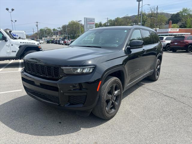 2023 Jeep Grand Cherokee L Altitude 4x4 2023 Jeep Grand Cherokee L Altitude 4x4