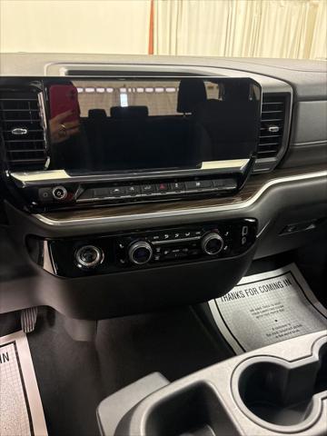 2024 Chevrolet Silverado 1500 4WD Crew Cab Short Bed LT