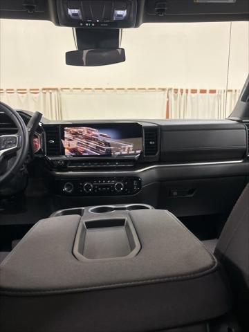 2024 Chevrolet Silverado 1500 4WD Crew Cab Short Bed LT