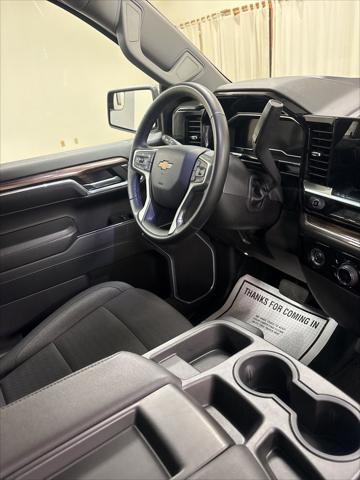 2024 Chevrolet Silverado 1500 4WD Crew Cab Short Bed LT