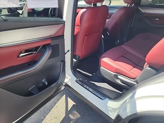 2025 Mazda CX-70 Premium Plus Package