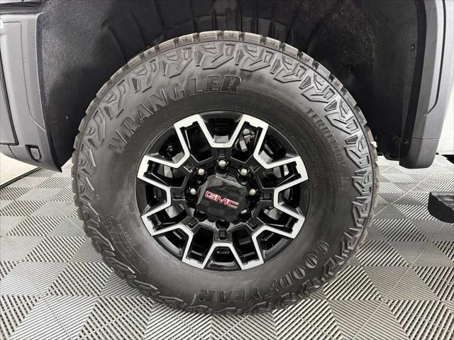 2026 GMC Sierra 2500HD Crew Cab, Standard Bed, AT4X, 4WD