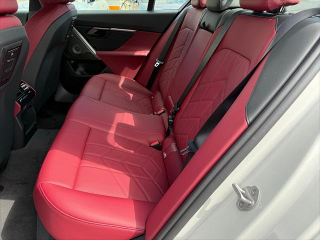 2027 BMW 5 Series 550e xDrive