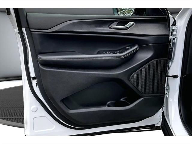 2025 Jeep Grand Cherokee L Altitude X 4x4