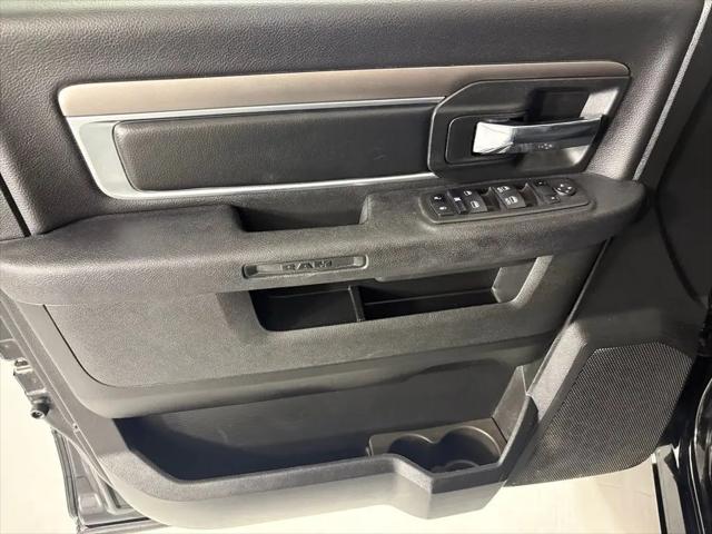 2024 Ram 1500 Classic Warlock Crew Cab 4x4 5'7" Box