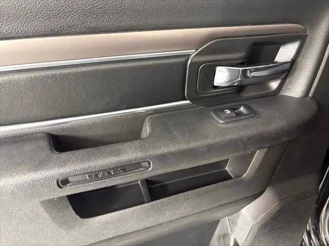 2024 Ram 1500 Classic Warlock Crew Cab 4x4 5'7" Box