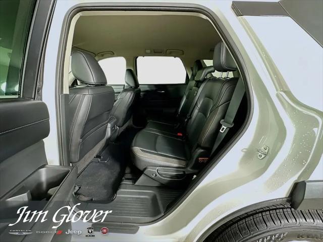 2024 Nissan Pathfinder SL 4WD