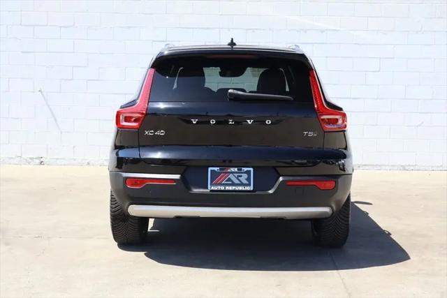 2019 Volvo XC40 T5 Momentum