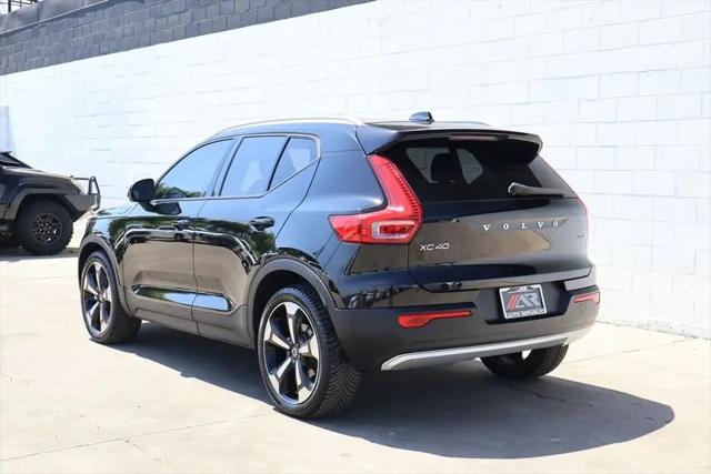 2019 Volvo XC40 T5 Momentum