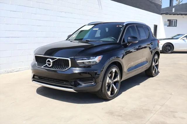 2019 Volvo XC40 T5 Momentum