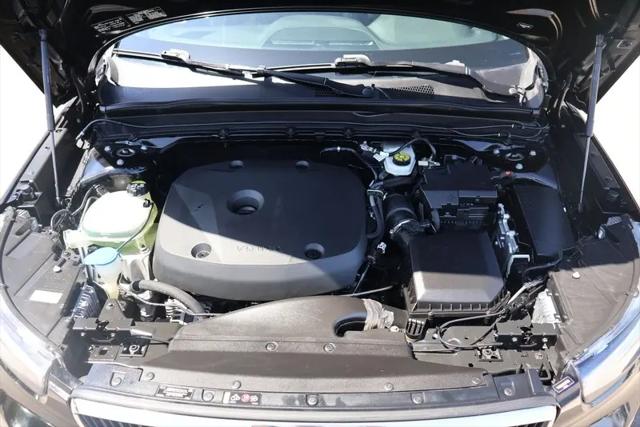 2019 Volvo XC40 T5 Momentum