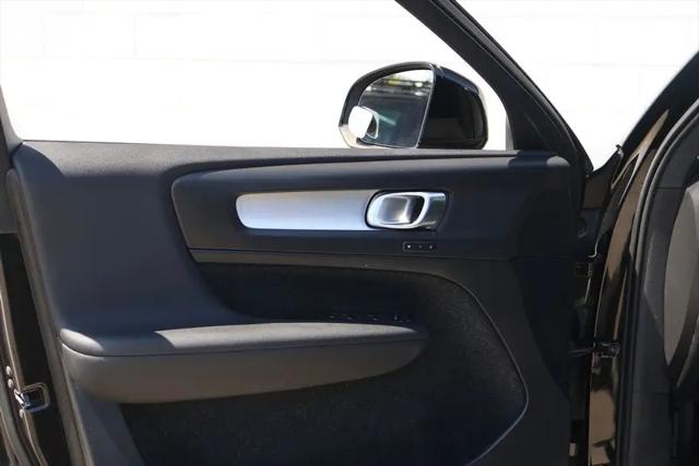 2019 Volvo XC40 T5 Momentum