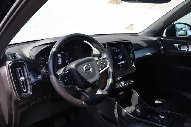 2019 Volvo XC40 T5 Momentum