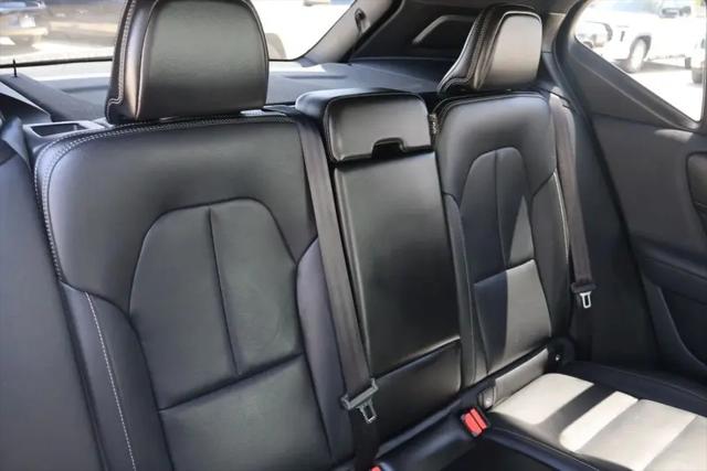 2019 Volvo XC40 T5 Momentum