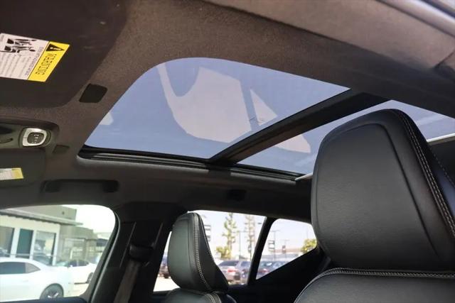 2019 Volvo XC40 T5 Momentum