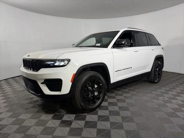 2025 Jeep Grand Cherokee Altitude 4x4