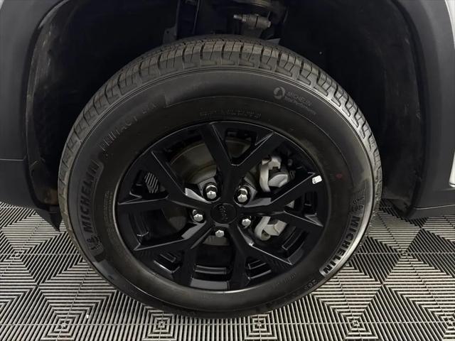 2025 Jeep Grand Cherokee Altitude 4x4