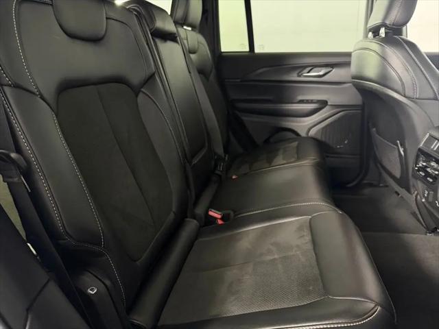 2025 Jeep Grand Cherokee Altitude 4x4