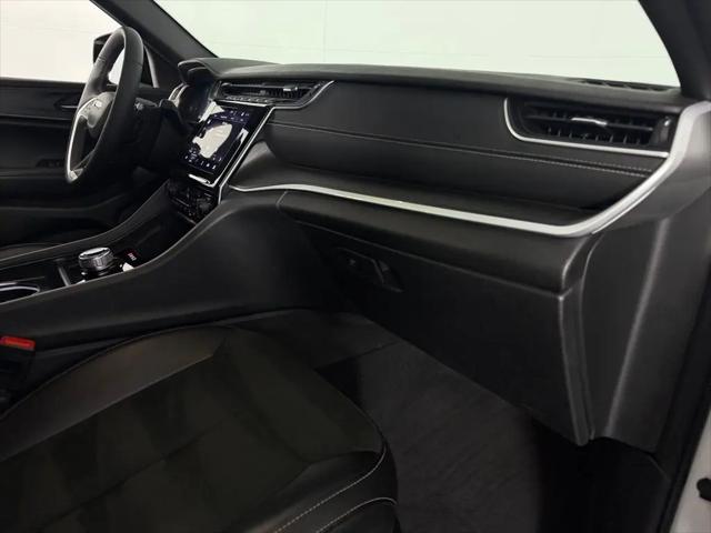 2025 Jeep Grand Cherokee Altitude 4x4