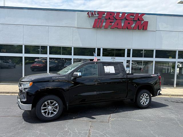 2022 Chevrolet Silverado 1500 4WD Crew Cab Short Bed LT with 2FL