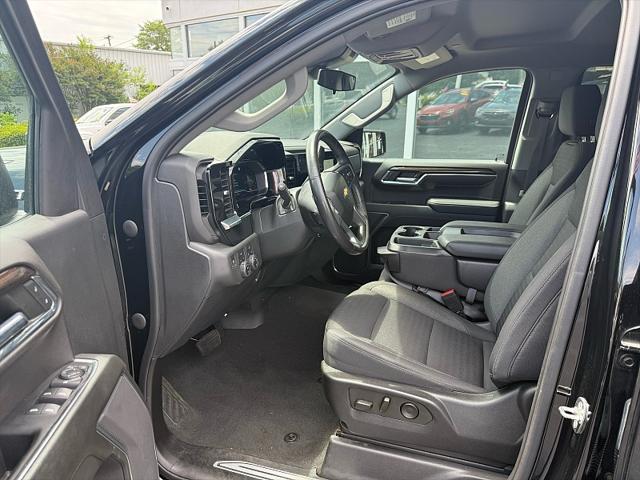 2022 Chevrolet Silverado 1500 4WD Crew Cab Short Bed LT with 2FL