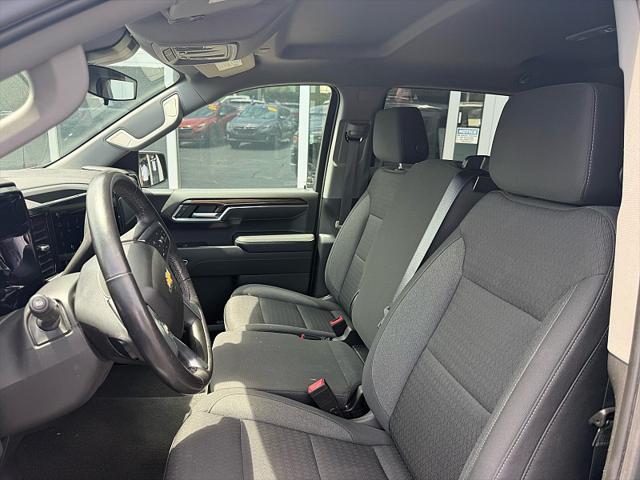 2022 Chevrolet Silverado 1500 4WD Crew Cab Short Bed LT with 2FL