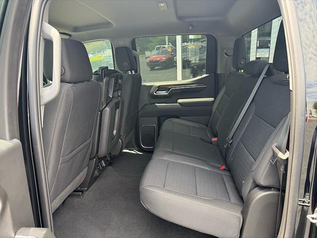 2022 Chevrolet Silverado 1500 4WD Crew Cab Short Bed LT with 2FL